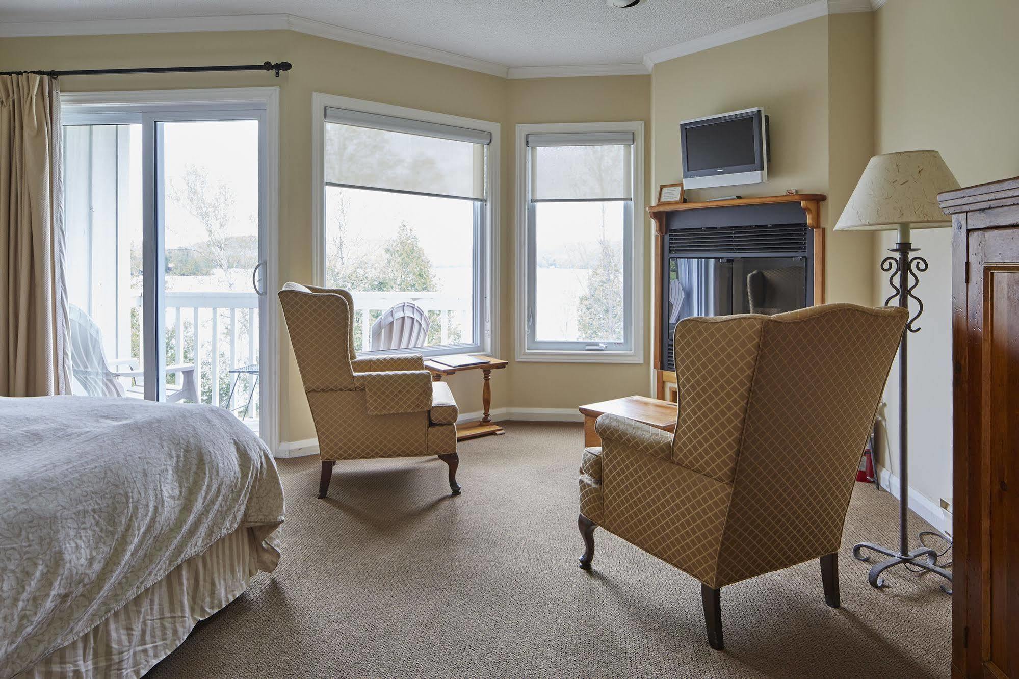 Sir Sam'S Inn & Spa (Adults Only) Haliburton Εξωτερικό φωτογραφία