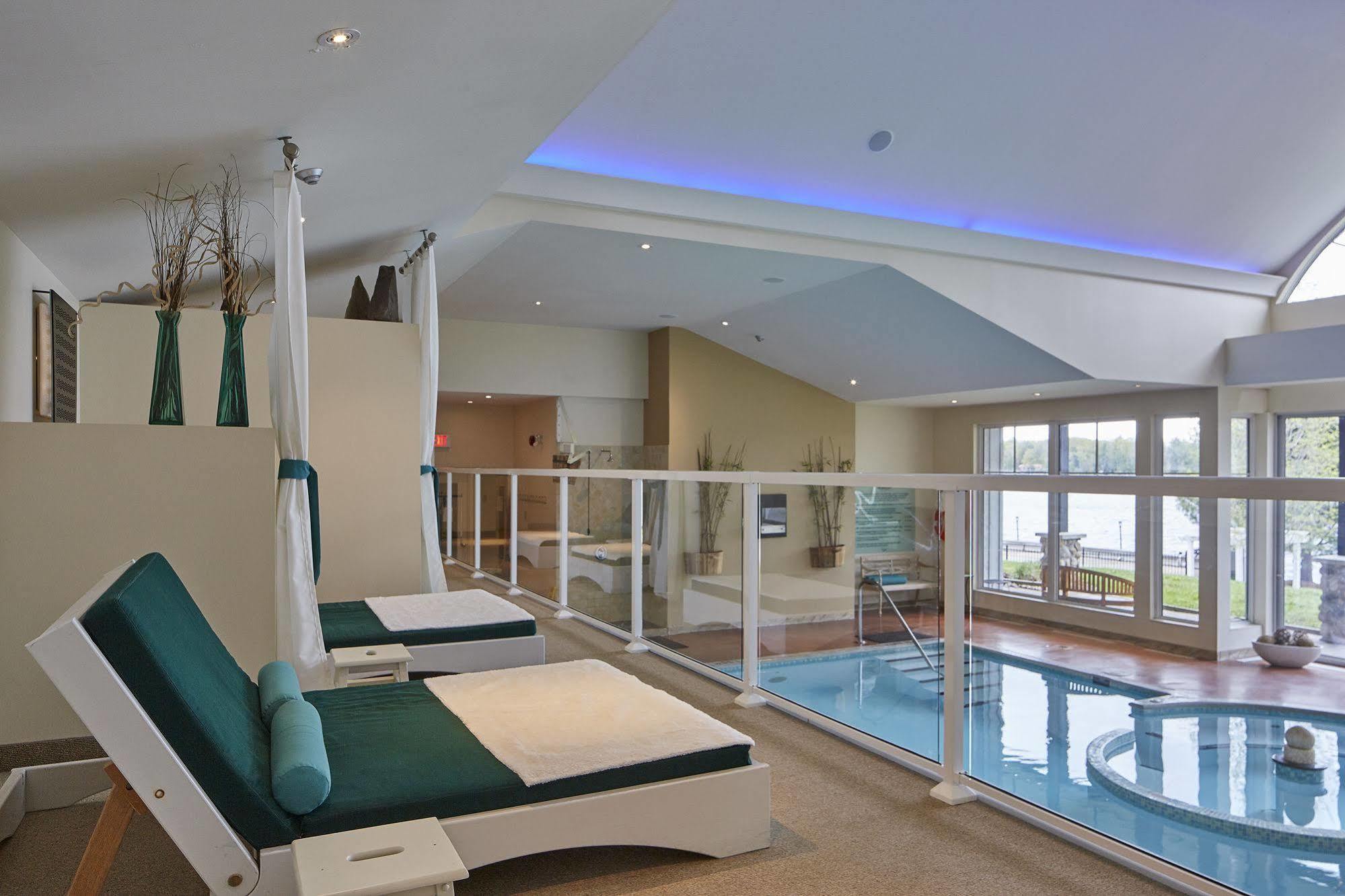 Sir Sam'S Inn & Spa (Adults Only) Haliburton Εξωτερικό φωτογραφία