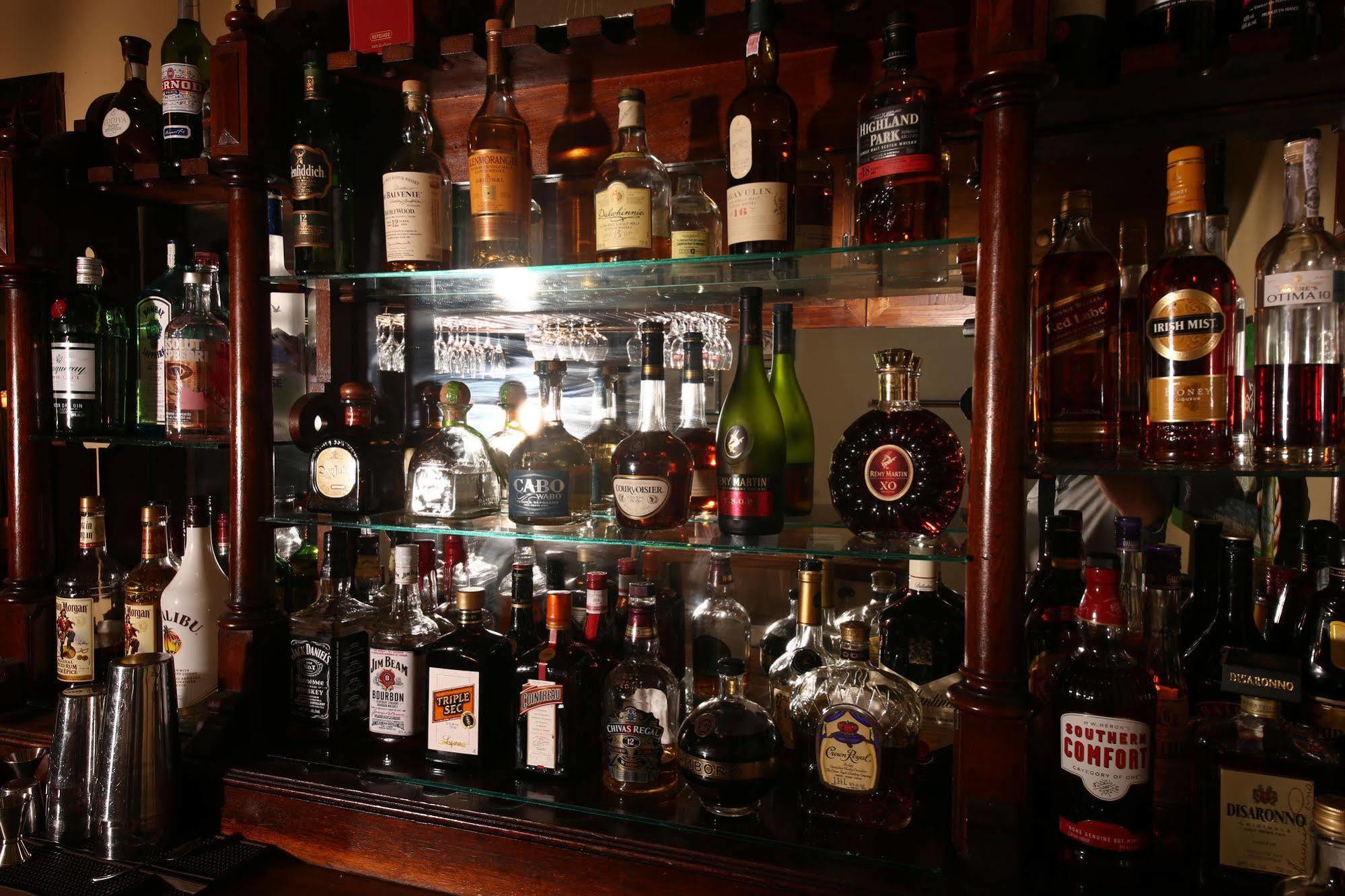 Sir Sam'S Inn & Spa (Adults Only) Haliburton Εξωτερικό φωτογραφία