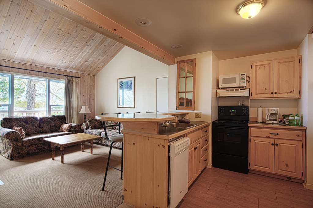 Sir Sam'S Inn & Spa (Adults Only) Haliburton Δωμάτιο φωτογραφία